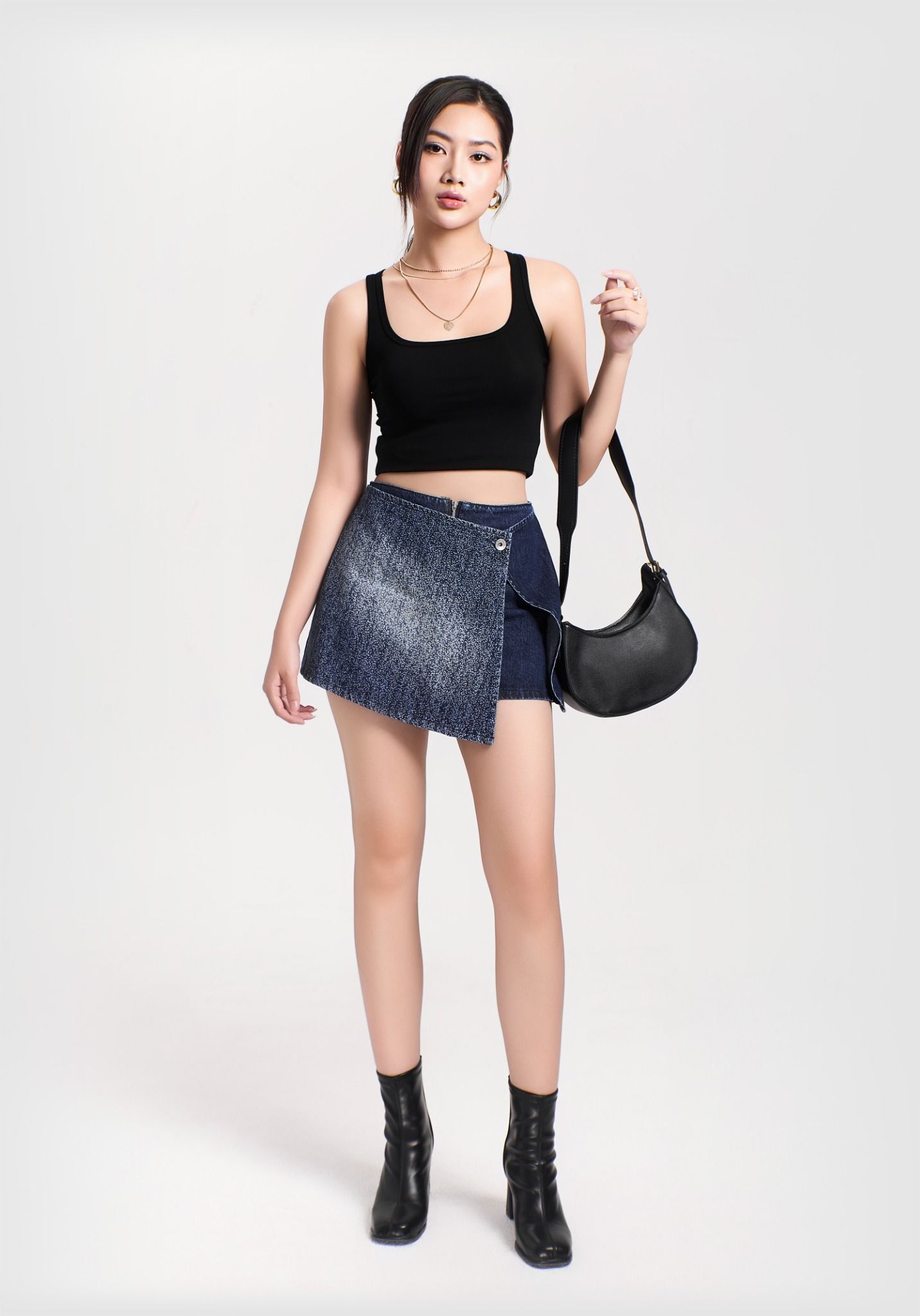 Chân Váy Chữ A Vạt Chéo Laser Hiệu Ứng. Laser Effect Diagonal A-Line Skirt - 124WD1111F3