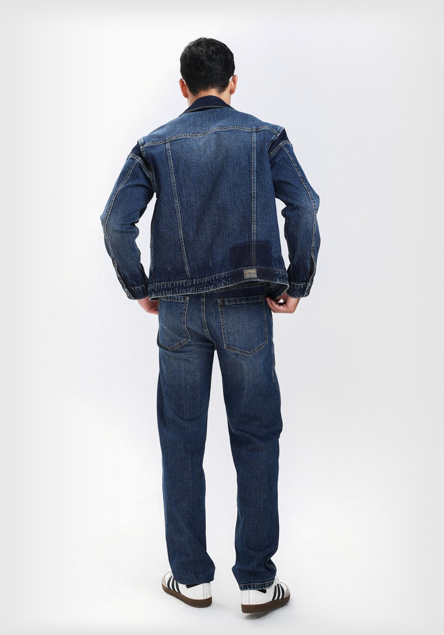 Áo Khoác Nam Dáng Vừa Dây Kéo. Men's Slim Fit Zipper Jacket - 124MD4044F2