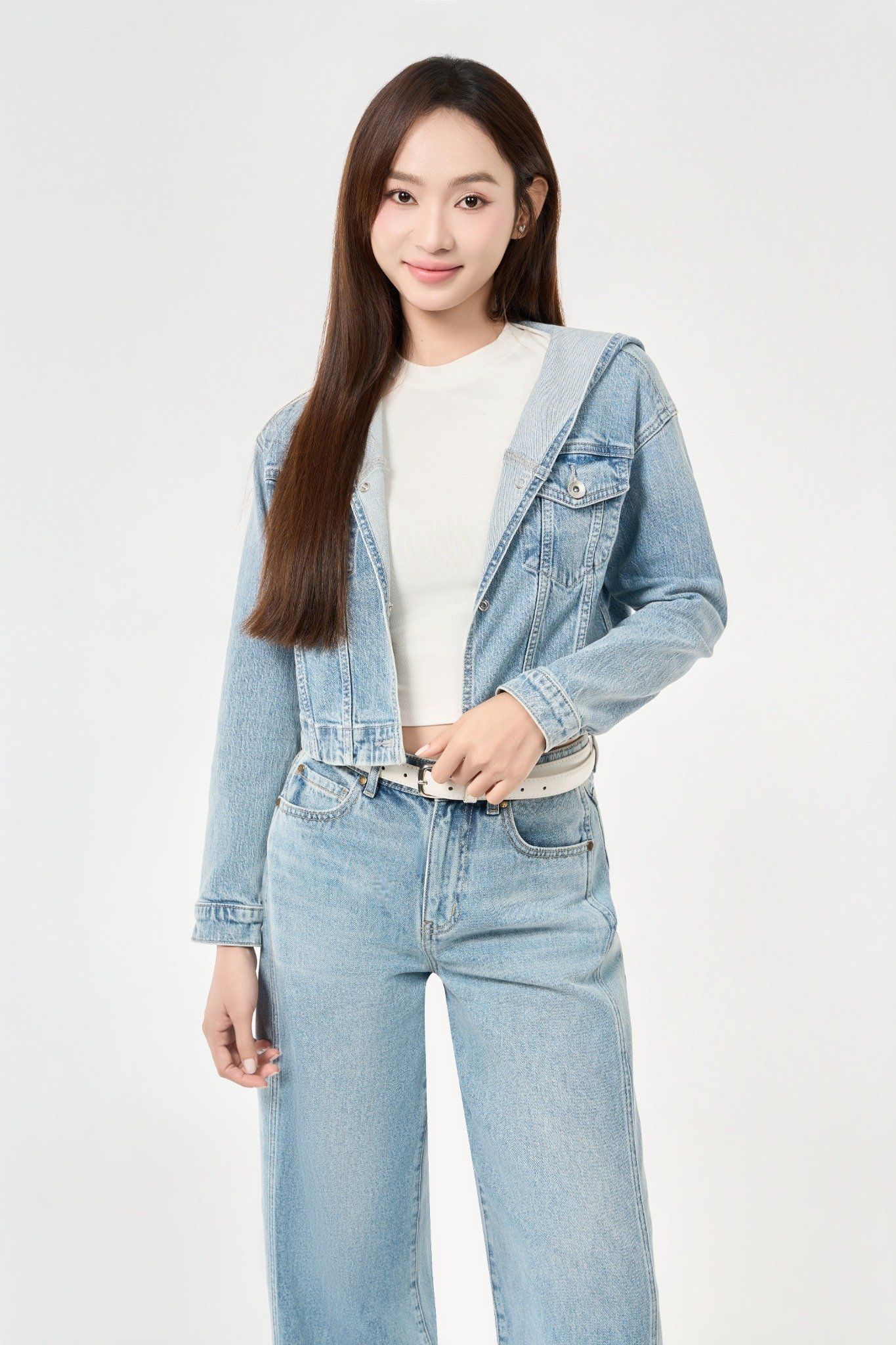 ÁO KHOÁC NỮ DENIM LIGHT BLUE CÓ NÓN FORM CROP - 125WD1042F3