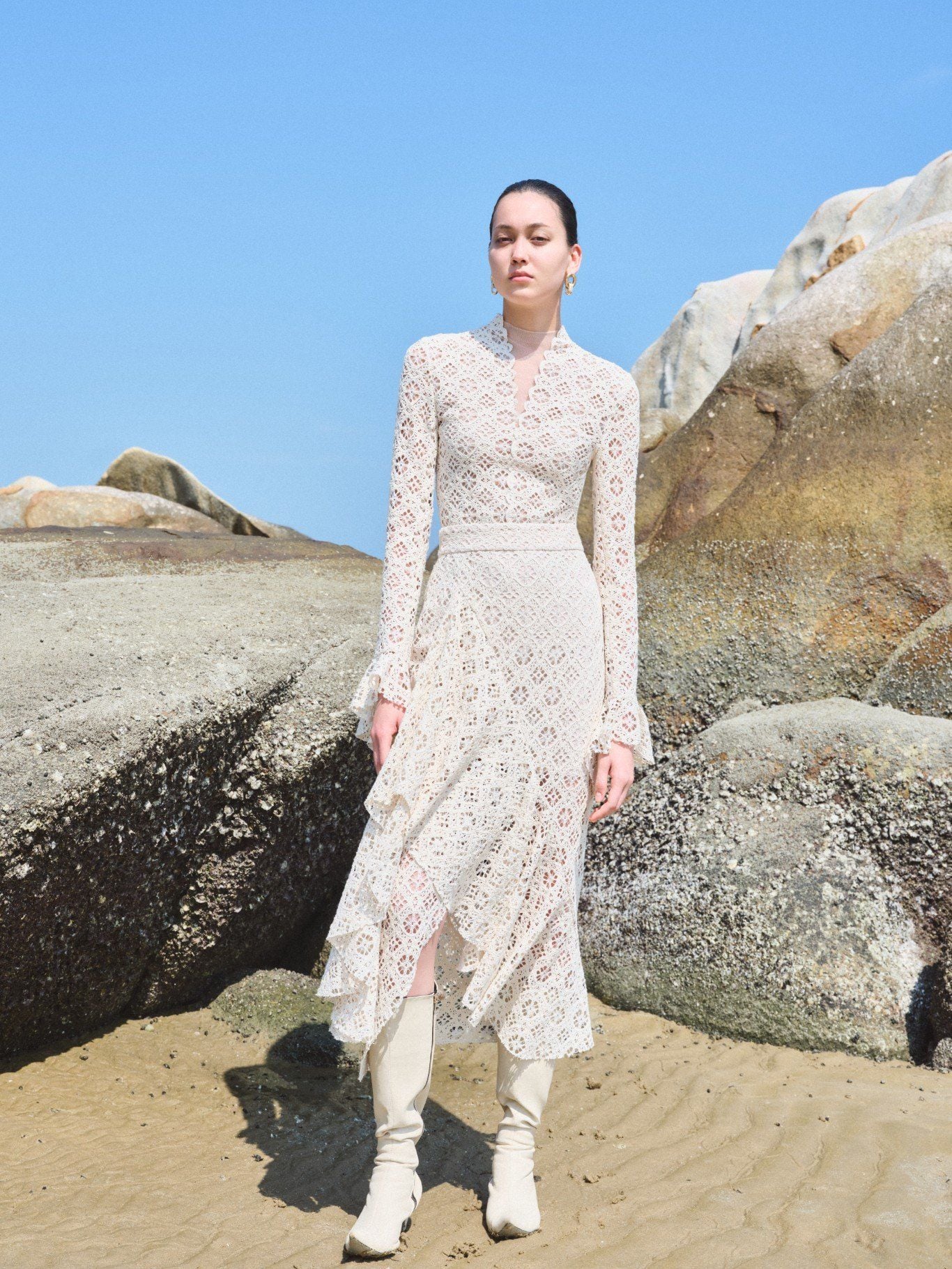 LAR LACE FLUTED SKIRT