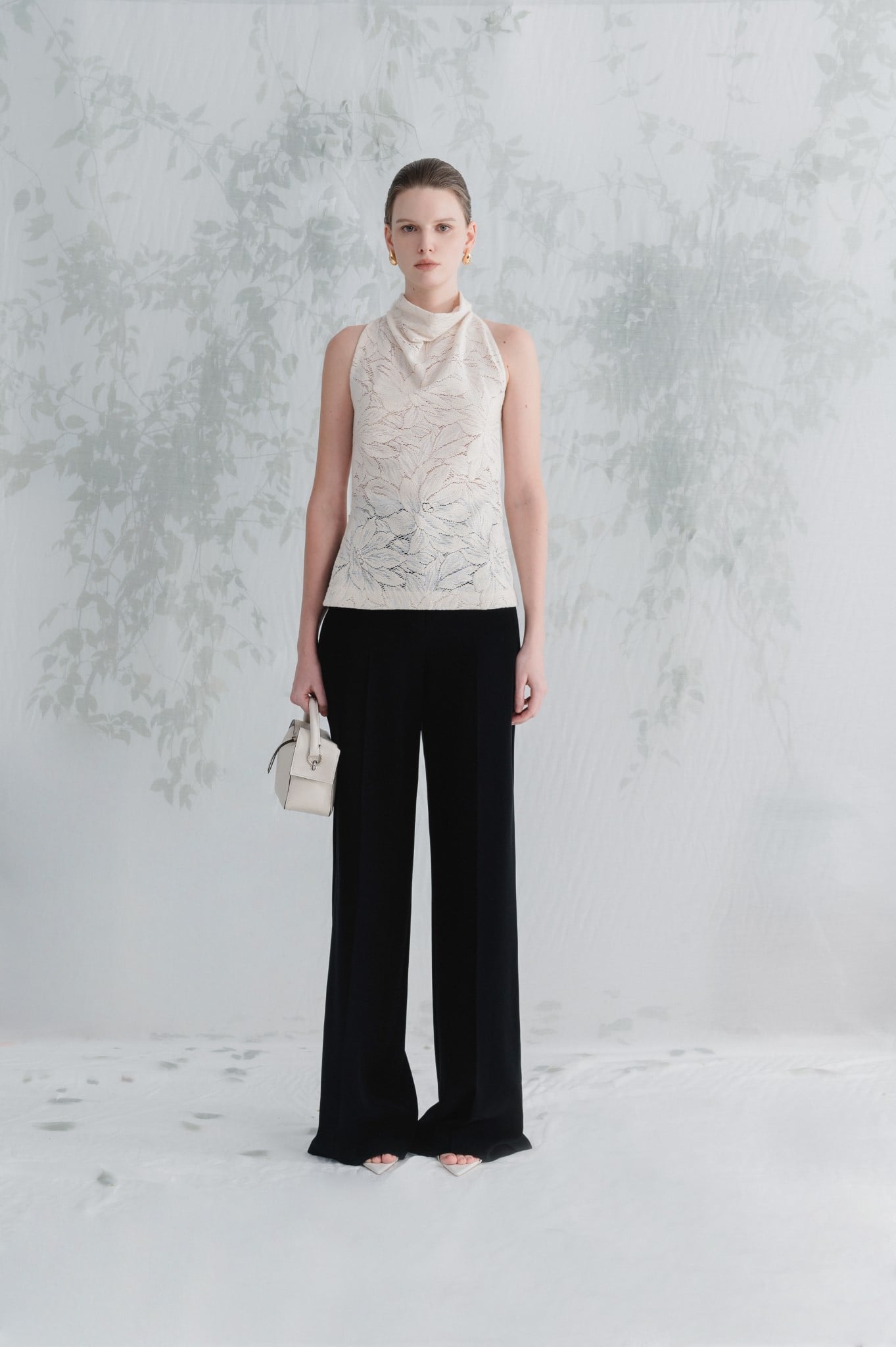  FARAH HALTER NECK TOP 