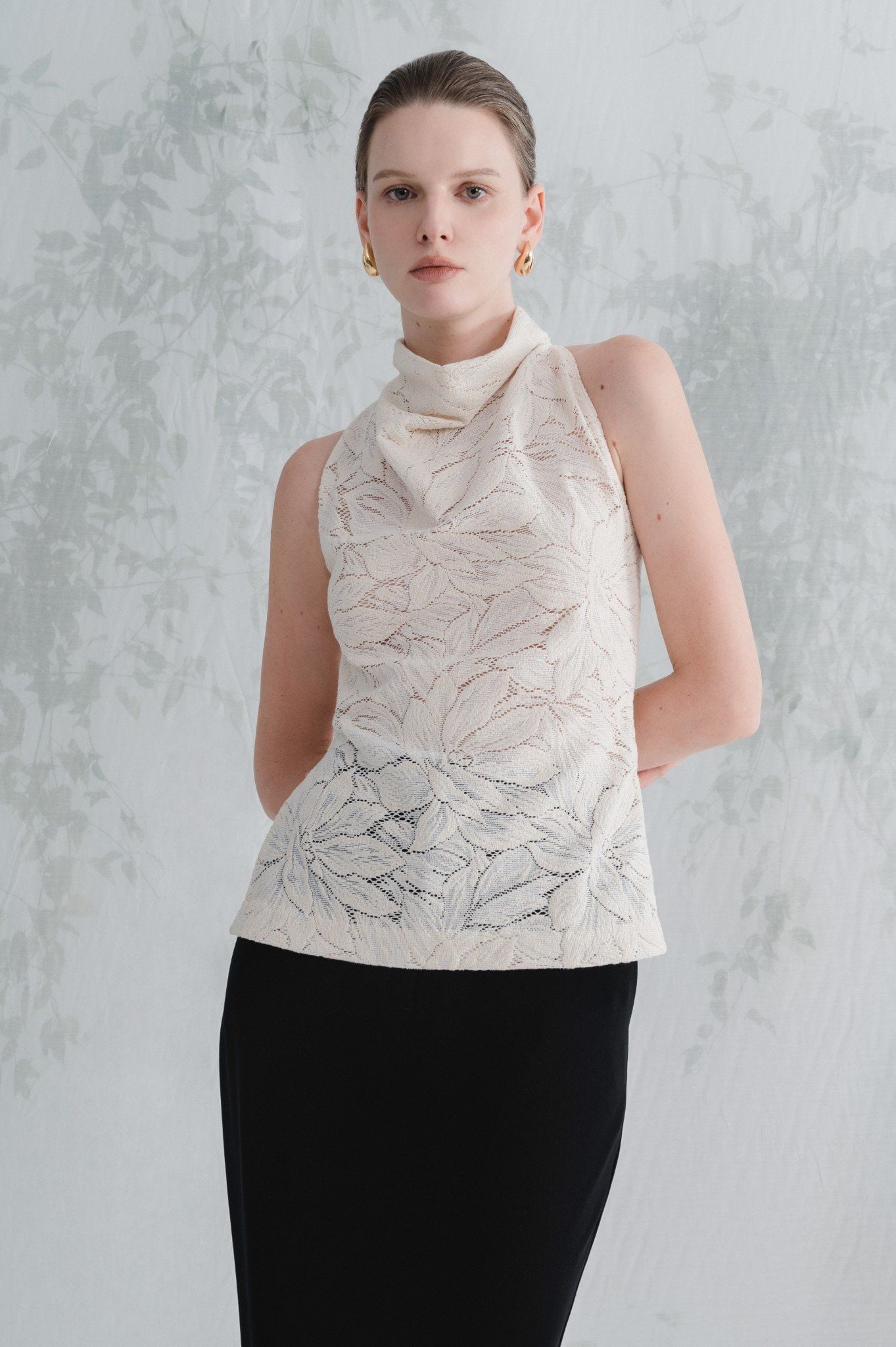 FARAH HALTER NECK TOP