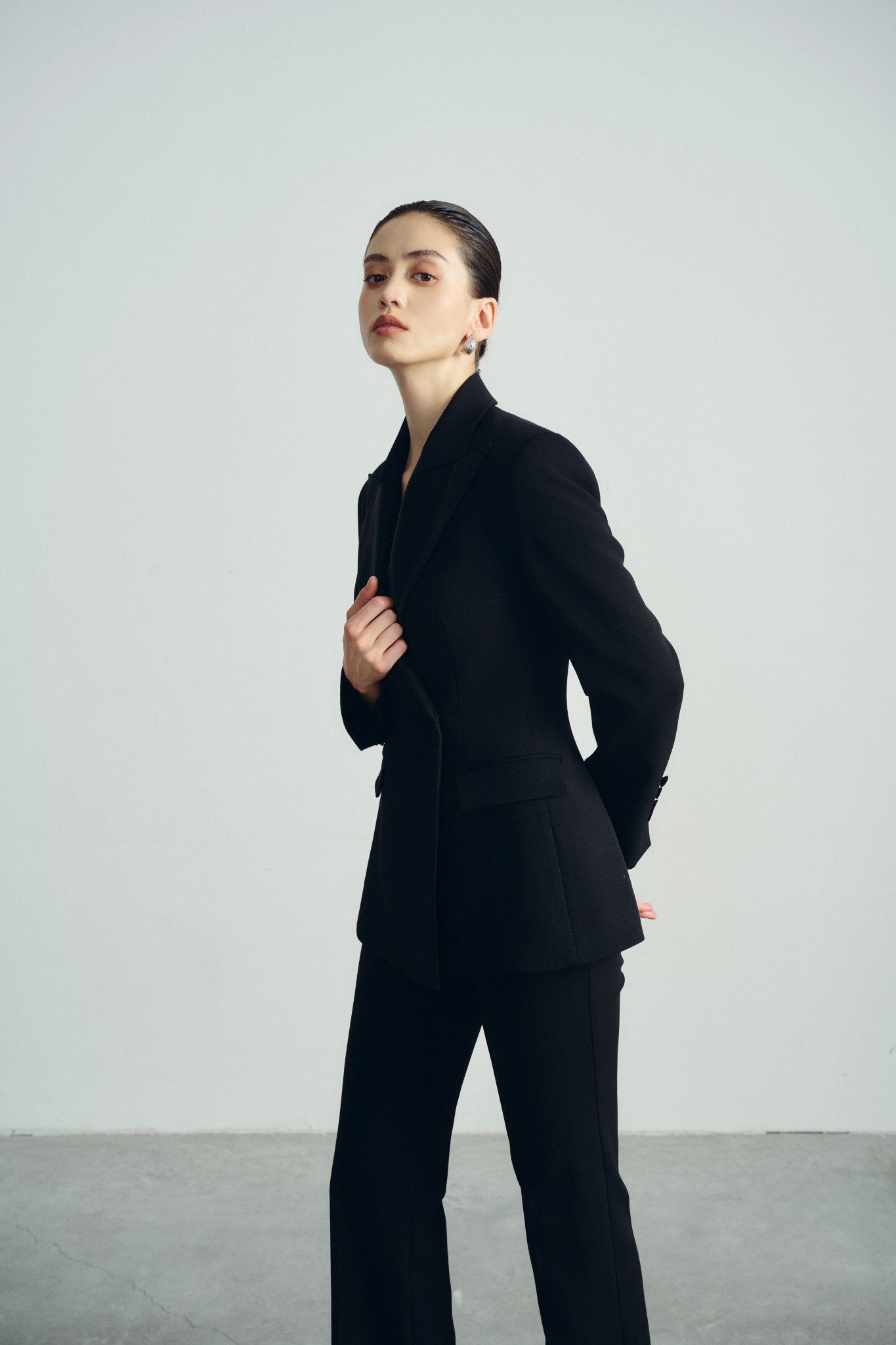 AUDREY NOTCHED BLAZER