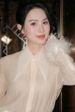 Ms WHITE ANT X ESBER BLOUSE - ADELA SKIRT
