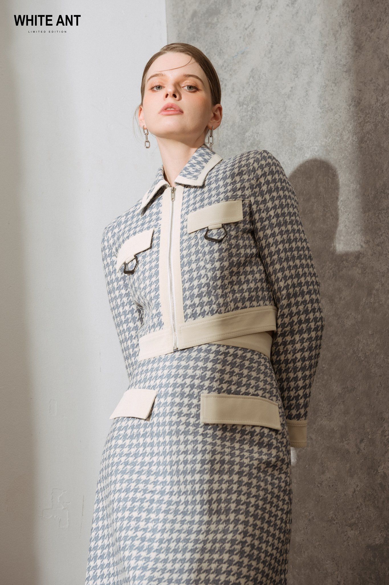 VALDUS CROPPED JACKET