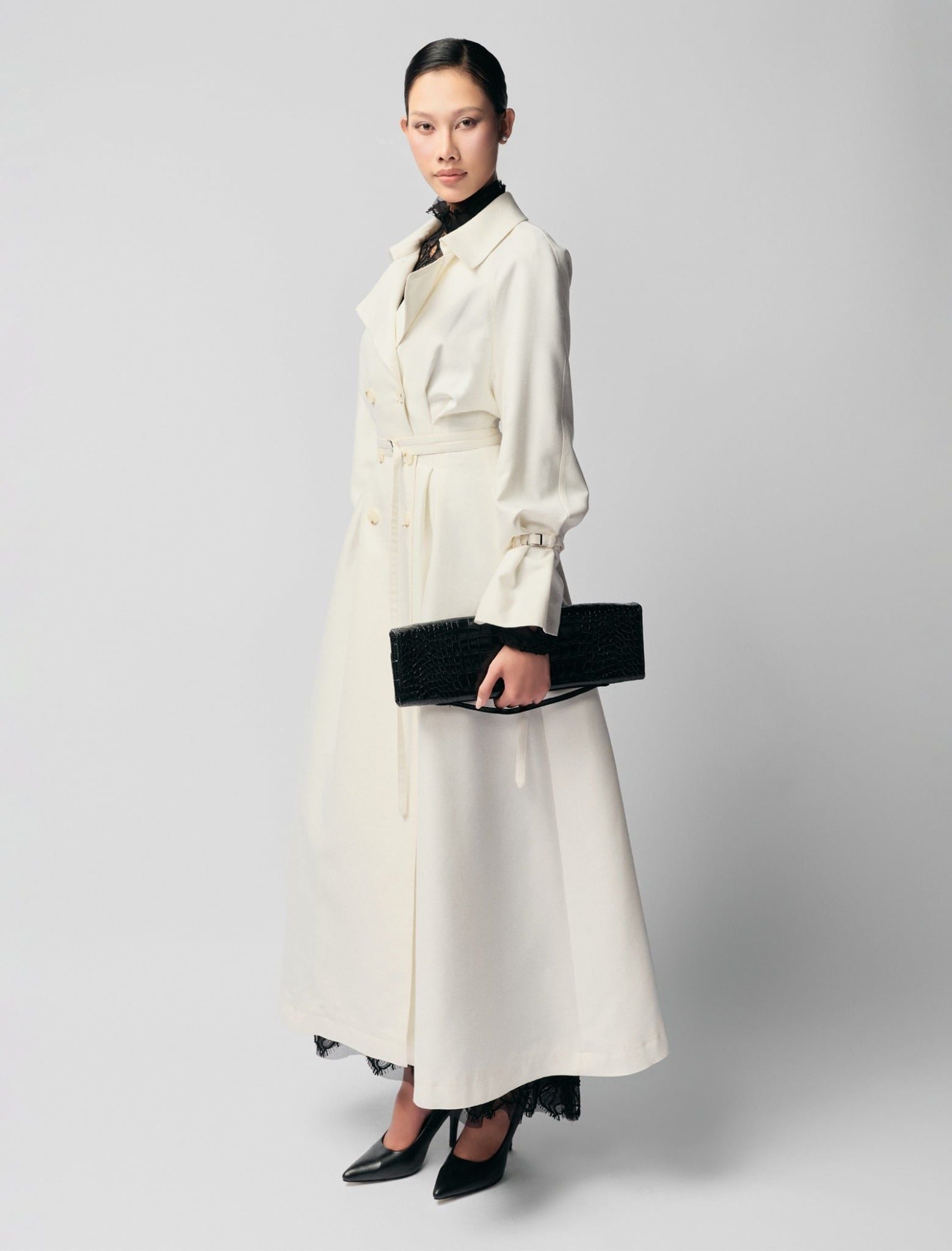 VELOURA DOUBLE-BREASTED COAT