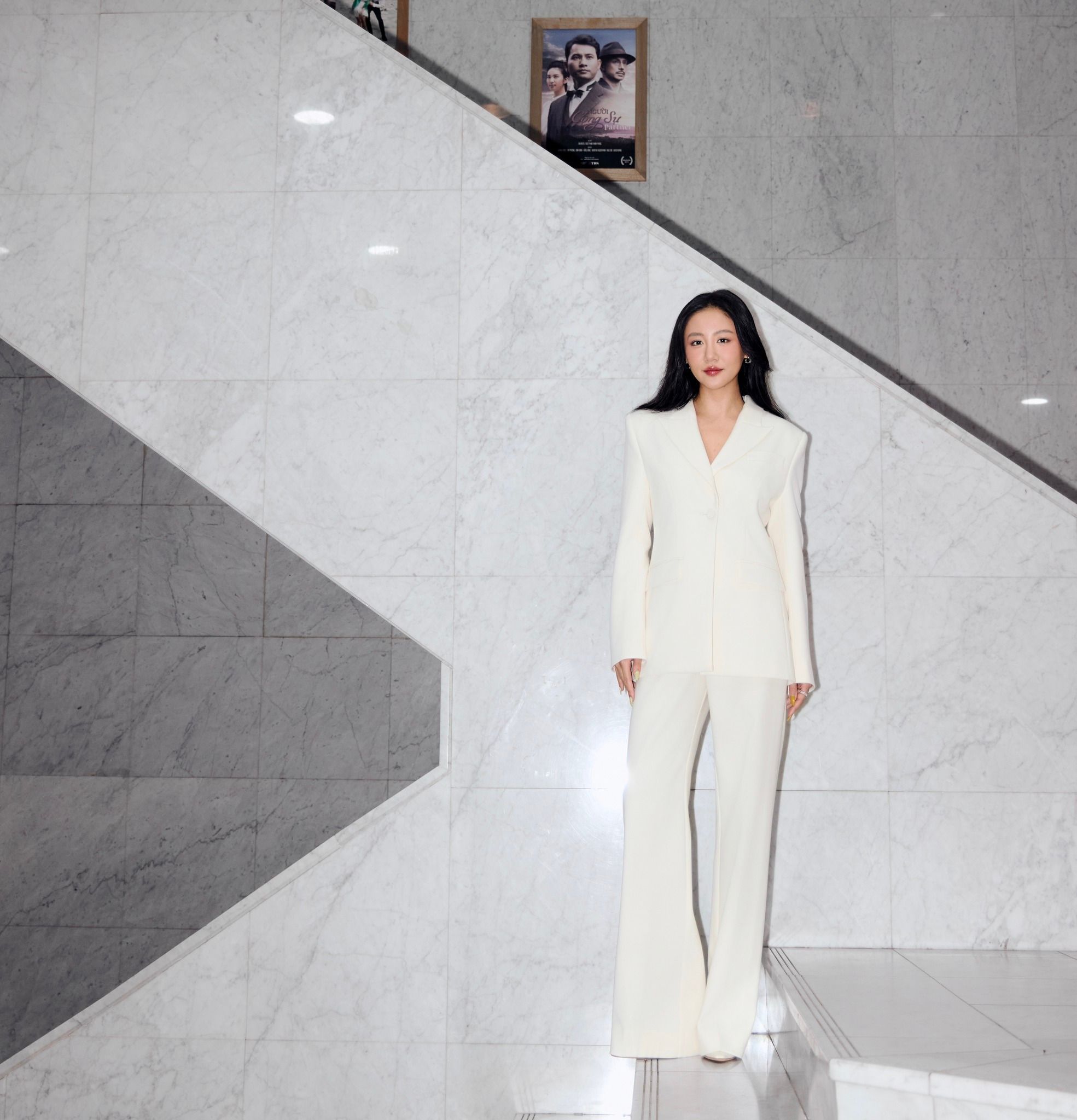Văn Mai Hương X CAMILLA BLAZER x NORA PANTS