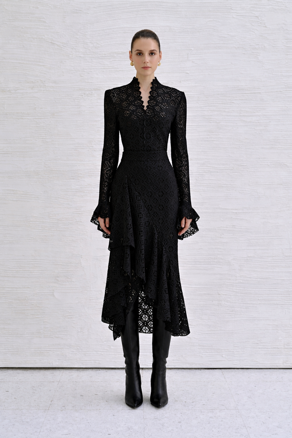 LAR LACE FLUTED SKIRT