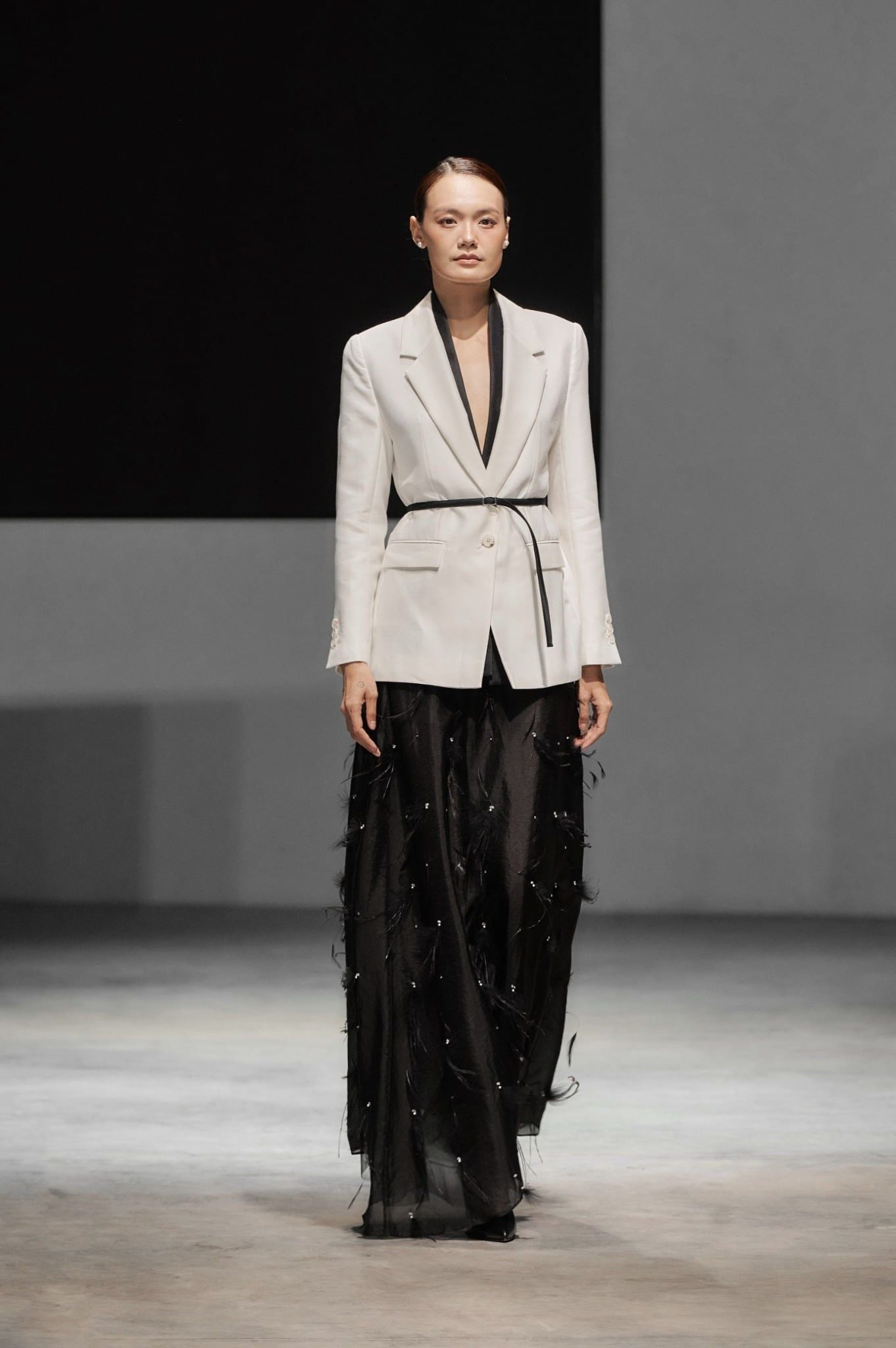 ODILE DOUBLE-LAYER NECK BLAZER