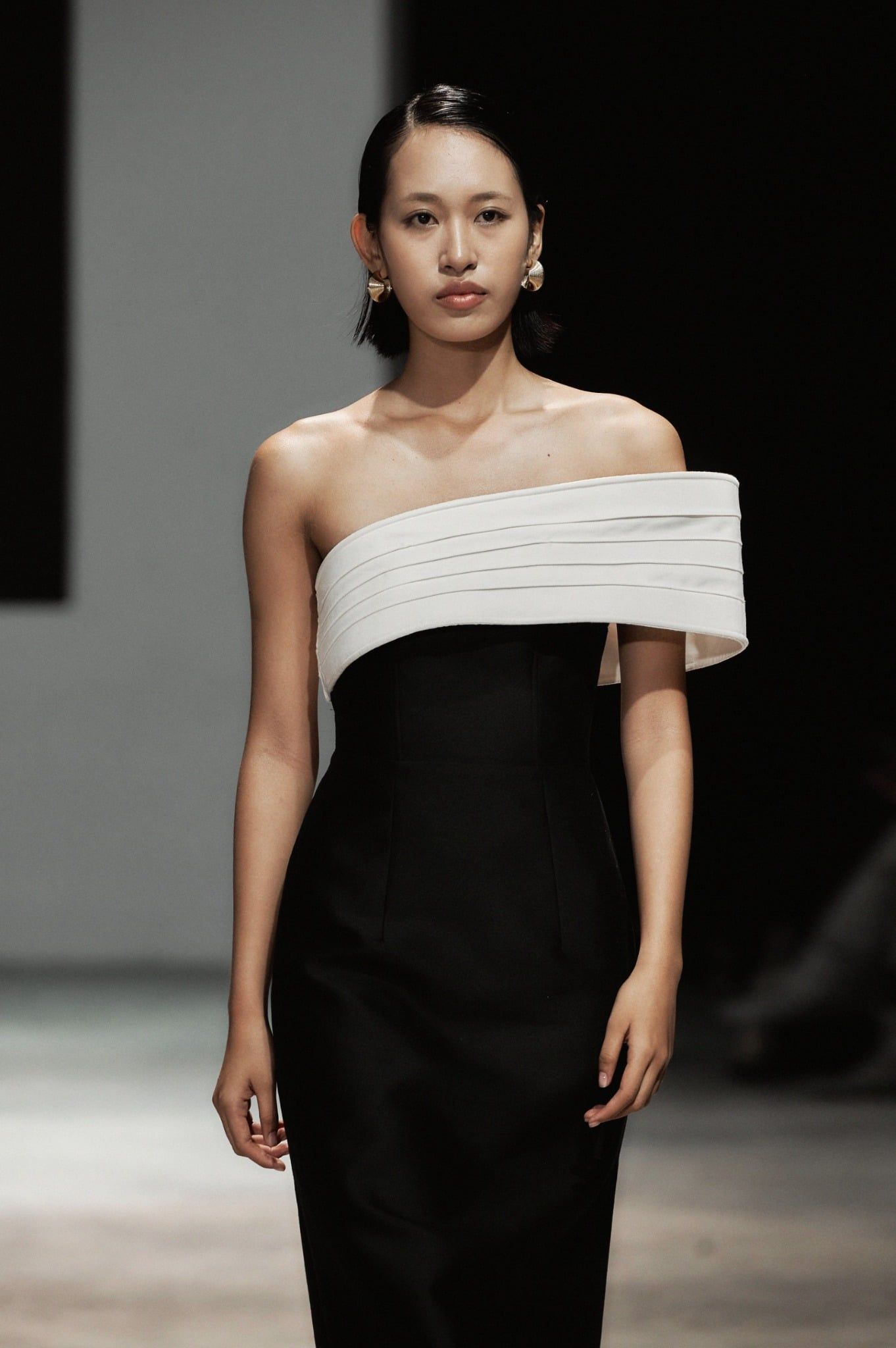 ISOLDE ONE-SHOULDER LONG DRESS