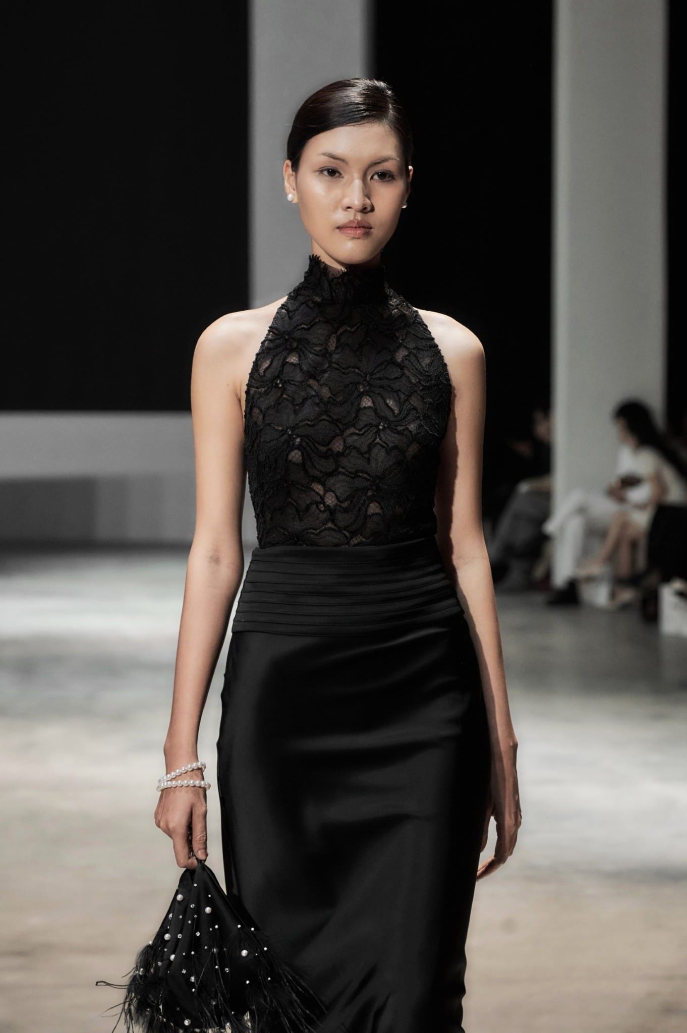 MAIA FLORAL LACE TOP