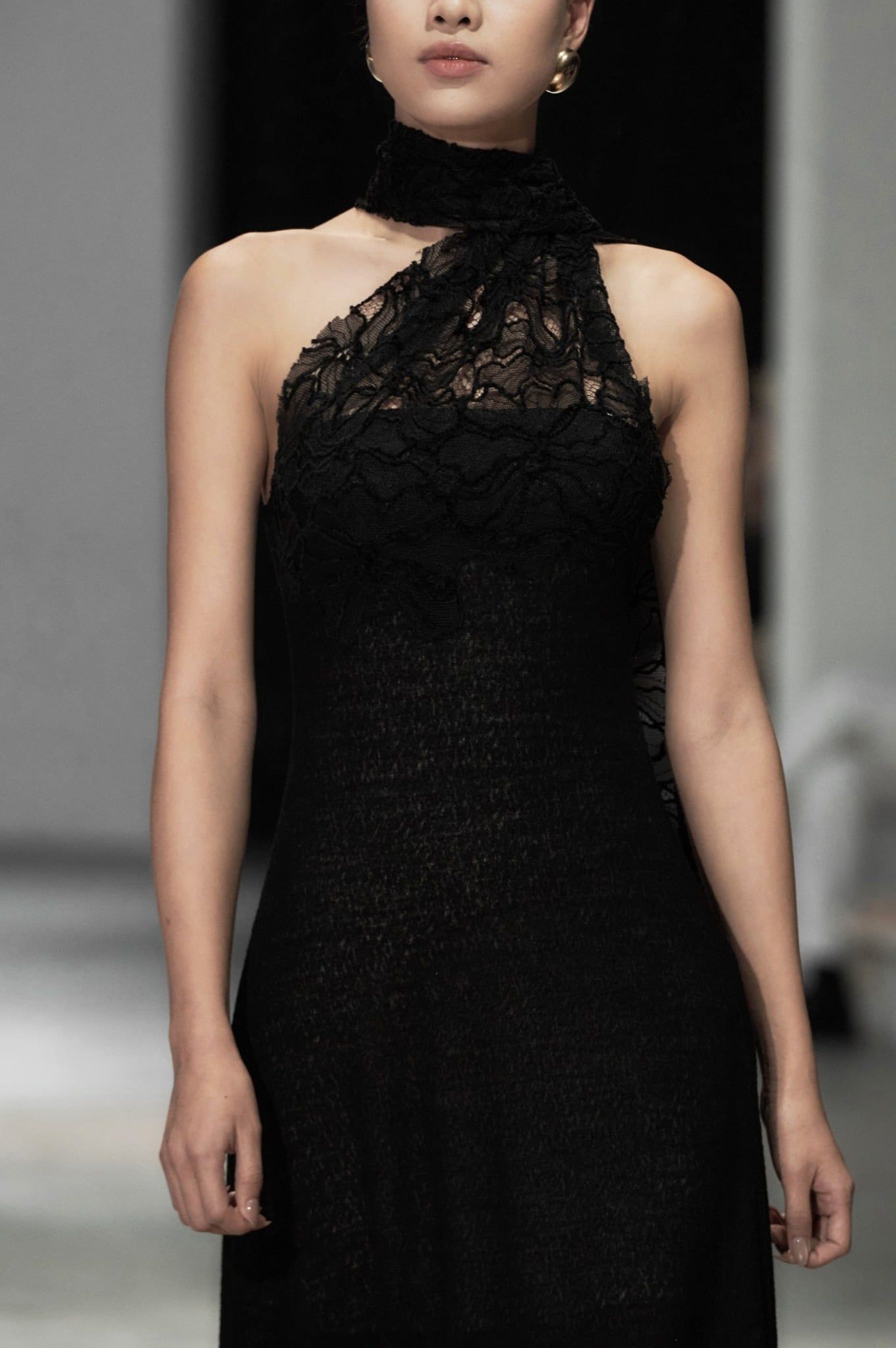 CORINNE ELEGANT LACE DRESS