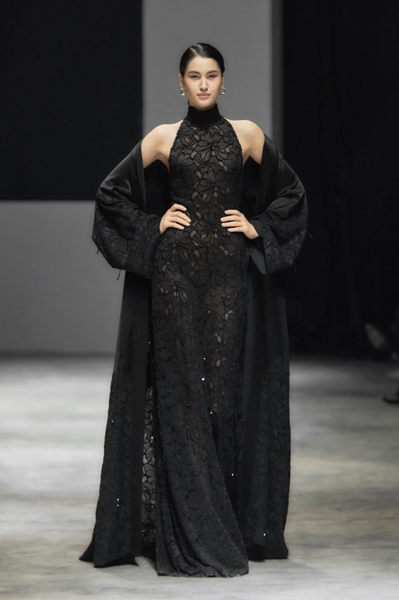 LILIAN HALTER-NECK LONG DRESS