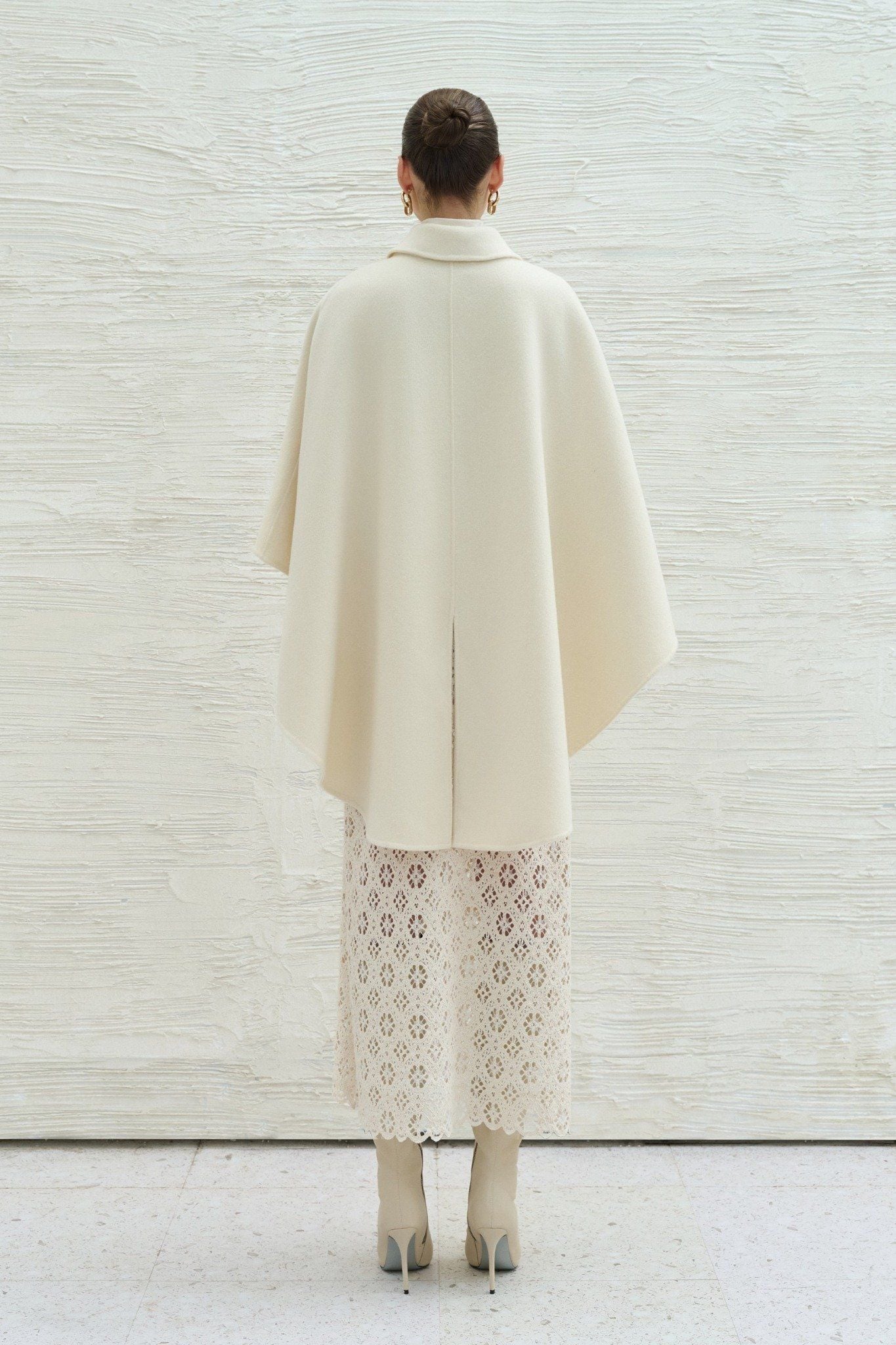 HINA EMB CASHMERE-BLEND CAPE