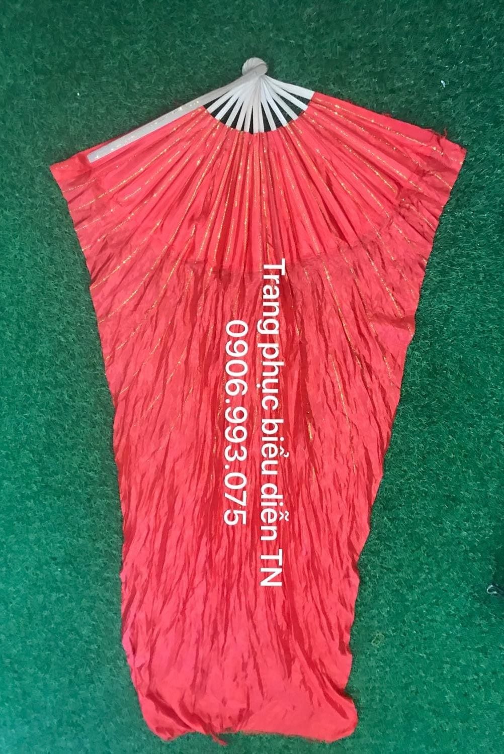 DC62 - Quạt Lụa Dài Đỏ