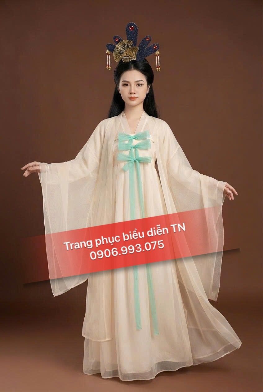 HT84 - Trang Phục Hằng Nga