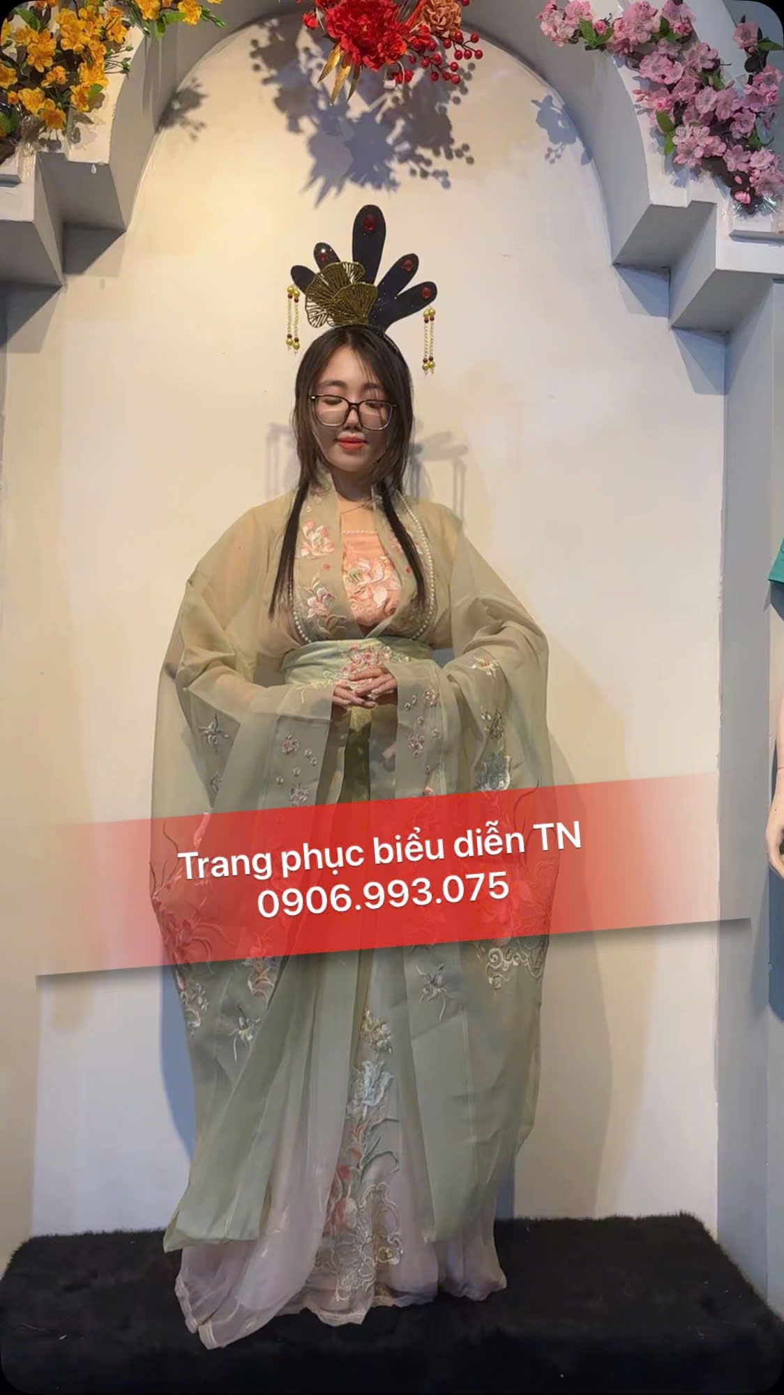 HT82 - Trang Phục Hằng Nga Cổ Trang