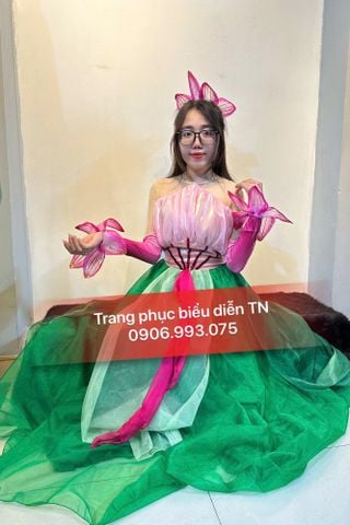  VM11 - Trang phục Váy Sen 1 