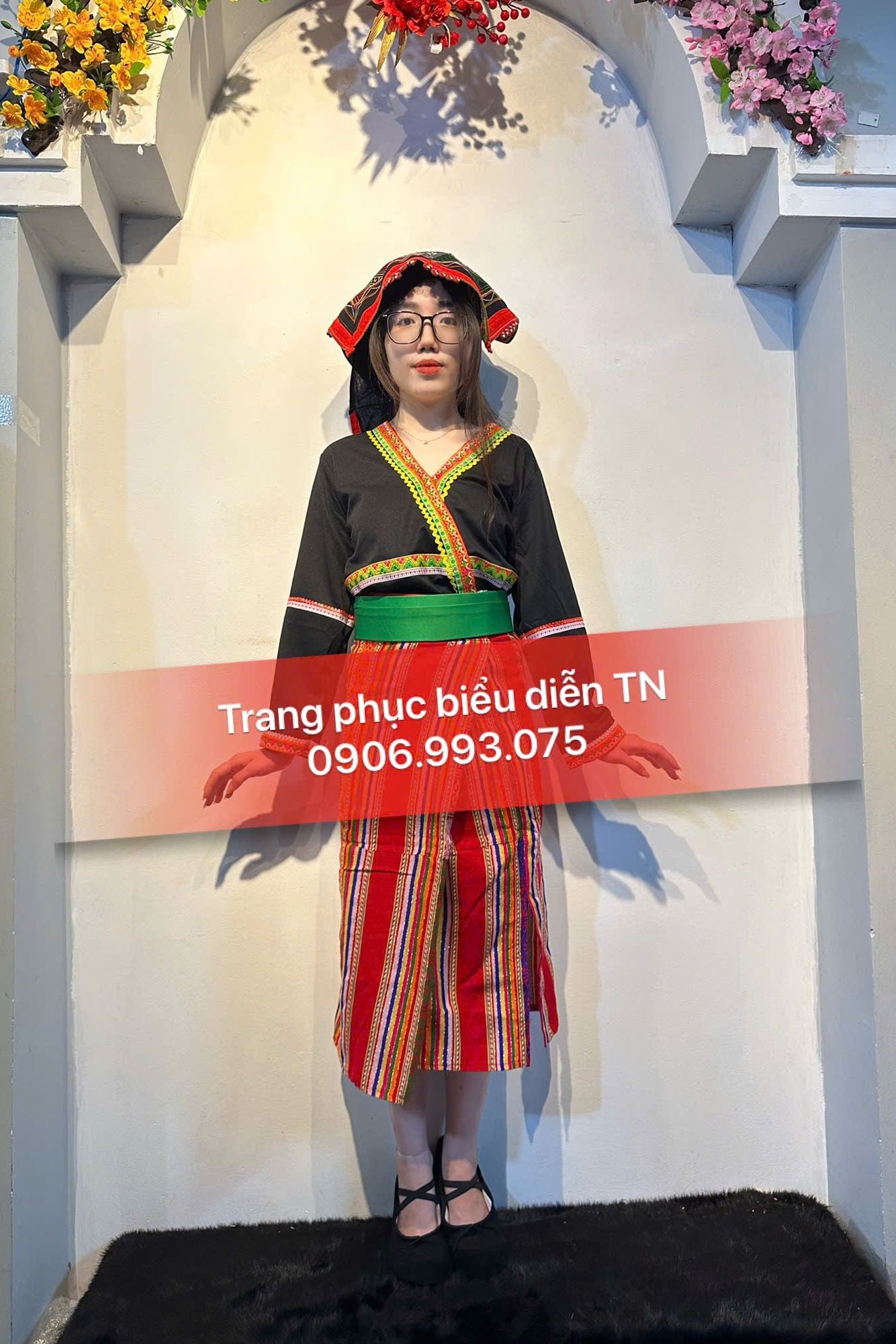DT54 - Trang Phục Dân Tộc Cống