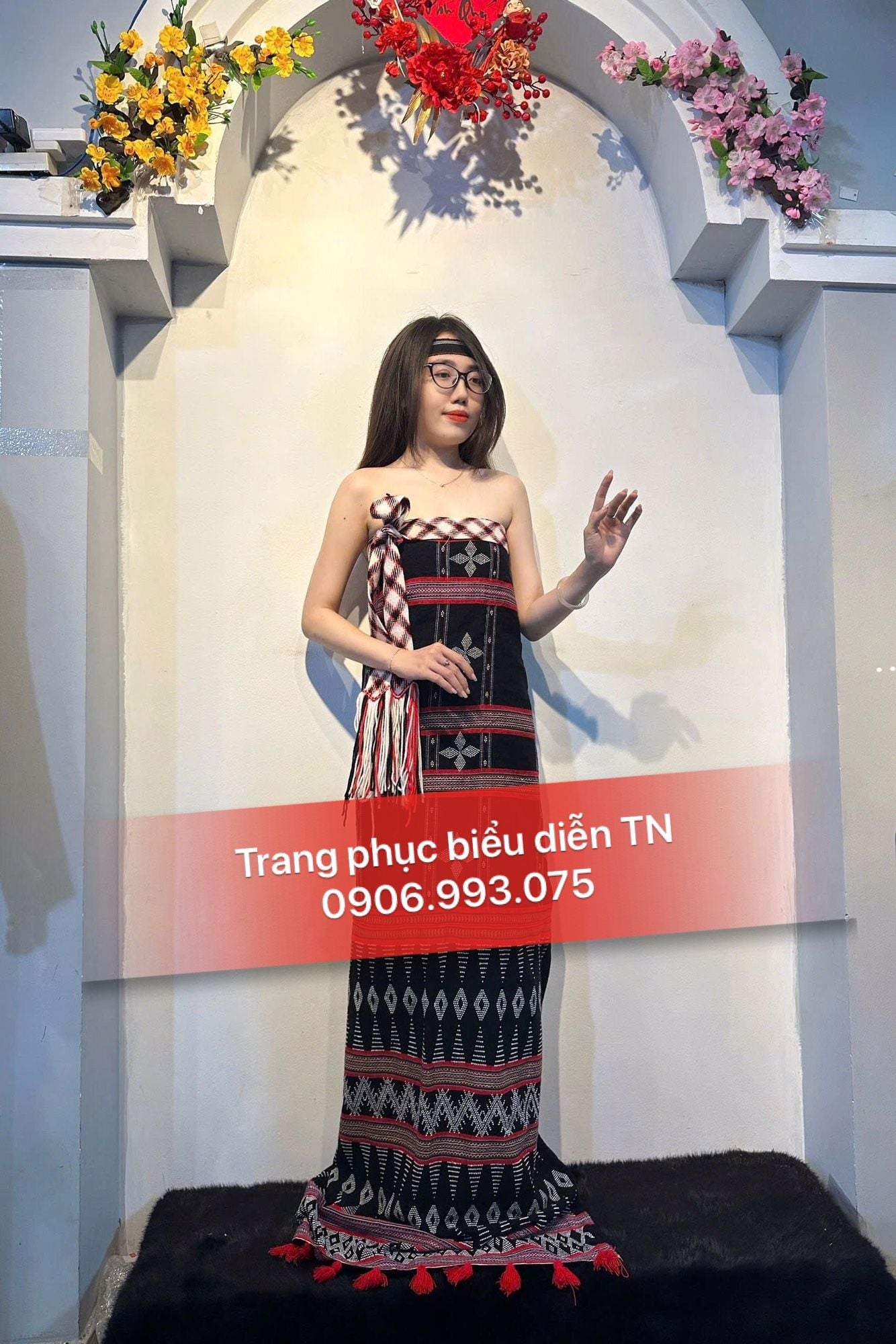 DT79 - Trang Phục Dân Tộc Cơ Tu Nữ