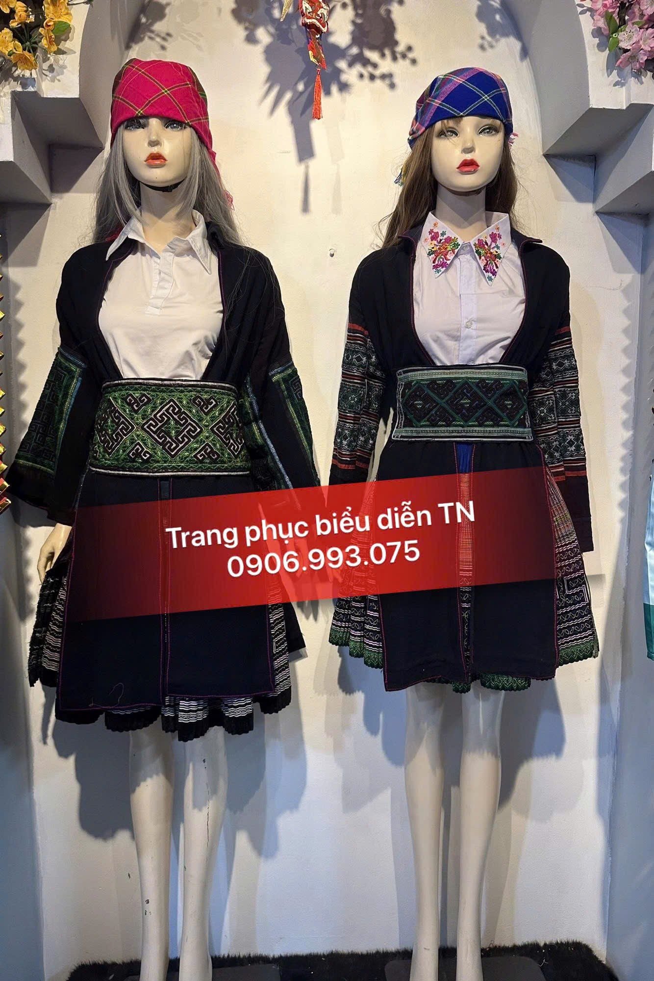 DT25 - Trang Phục H'Mong Đen Nguyên Bản