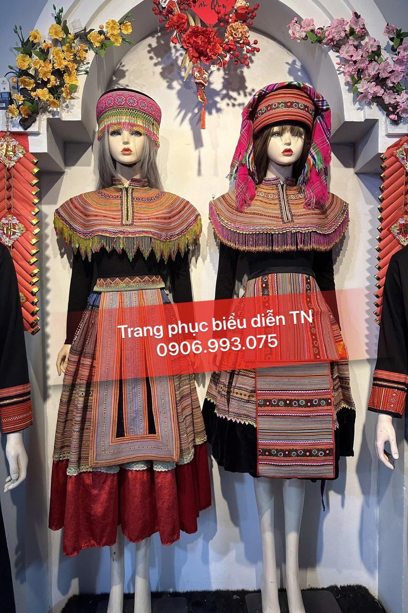 DT24 - Trang Phục H'Mong Nguyên Bản