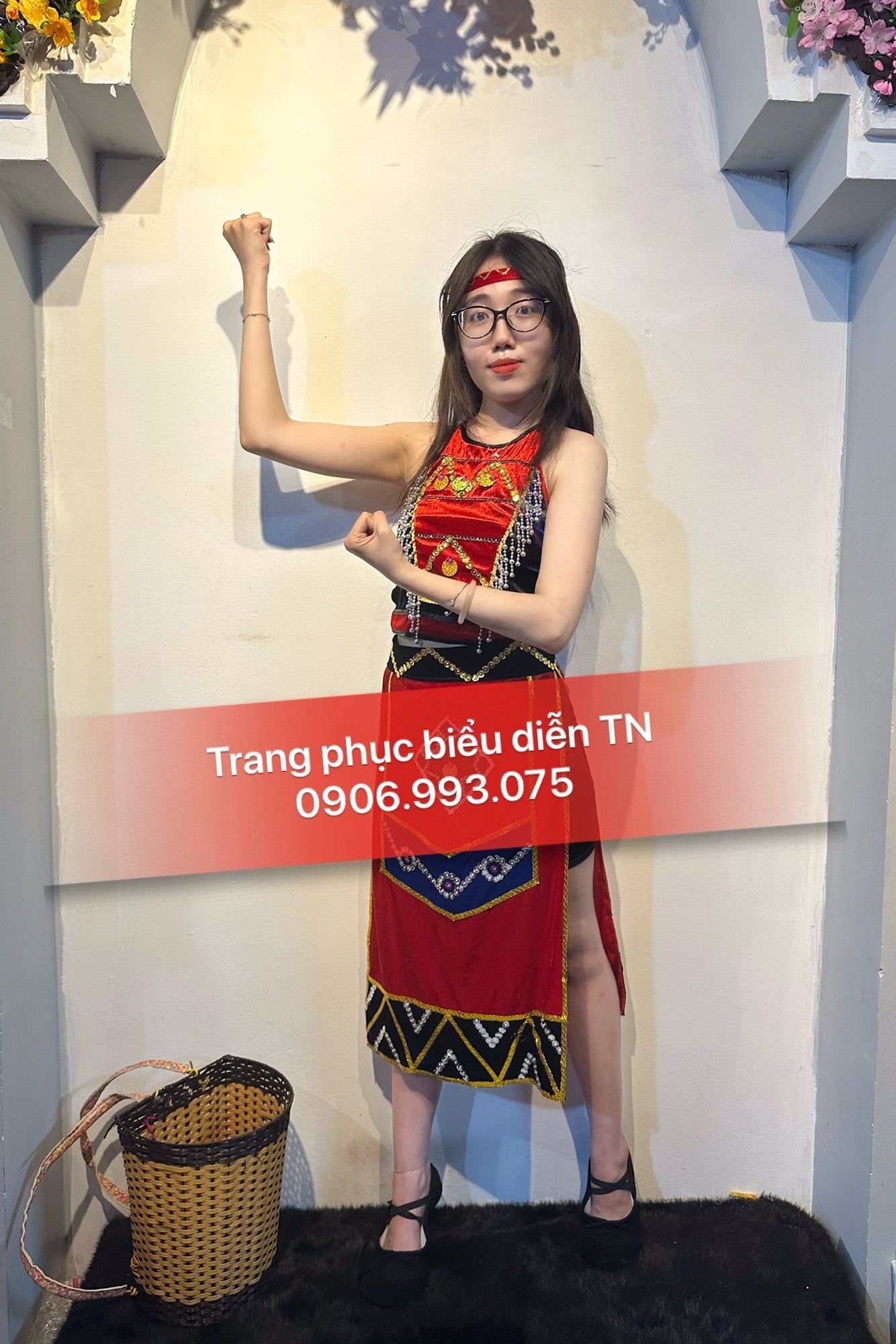 DT97 - Trang Phục Tây Nguyên Nữ Cổ Yếm