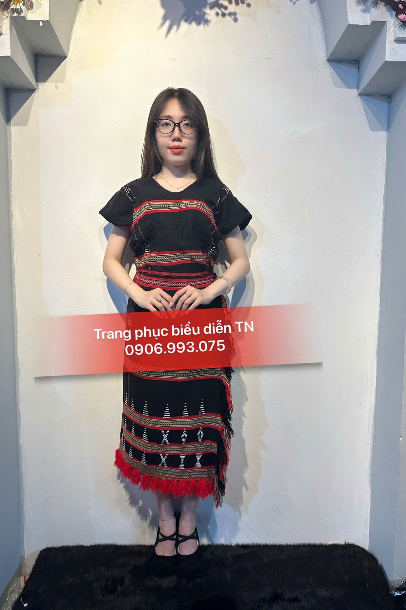 DT80B - Trang Phục Dân Tộc Tà Ôi Nữ M2