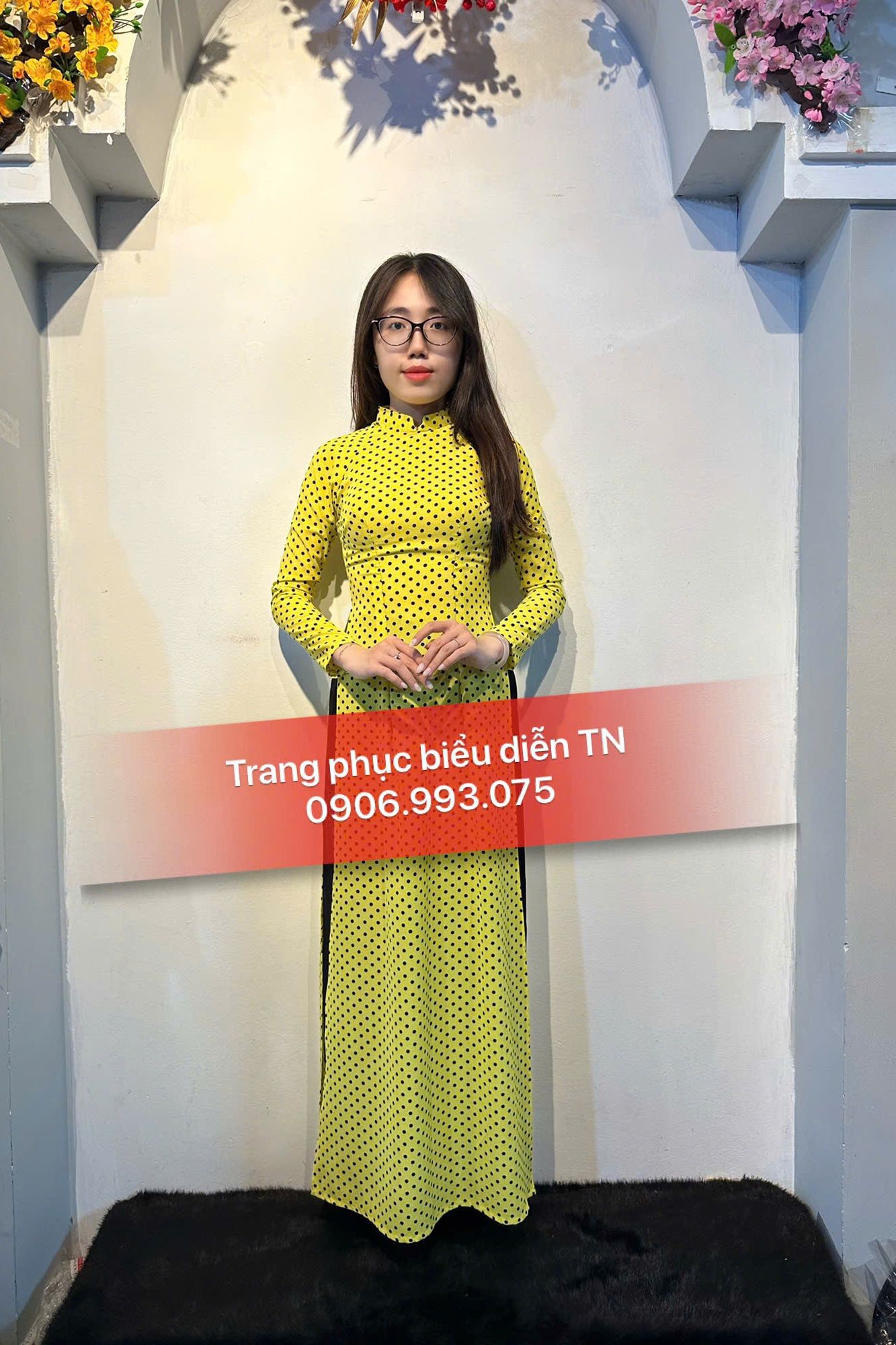 AD37 - Áo Dài Cô 3 Chấm Bi Vàng