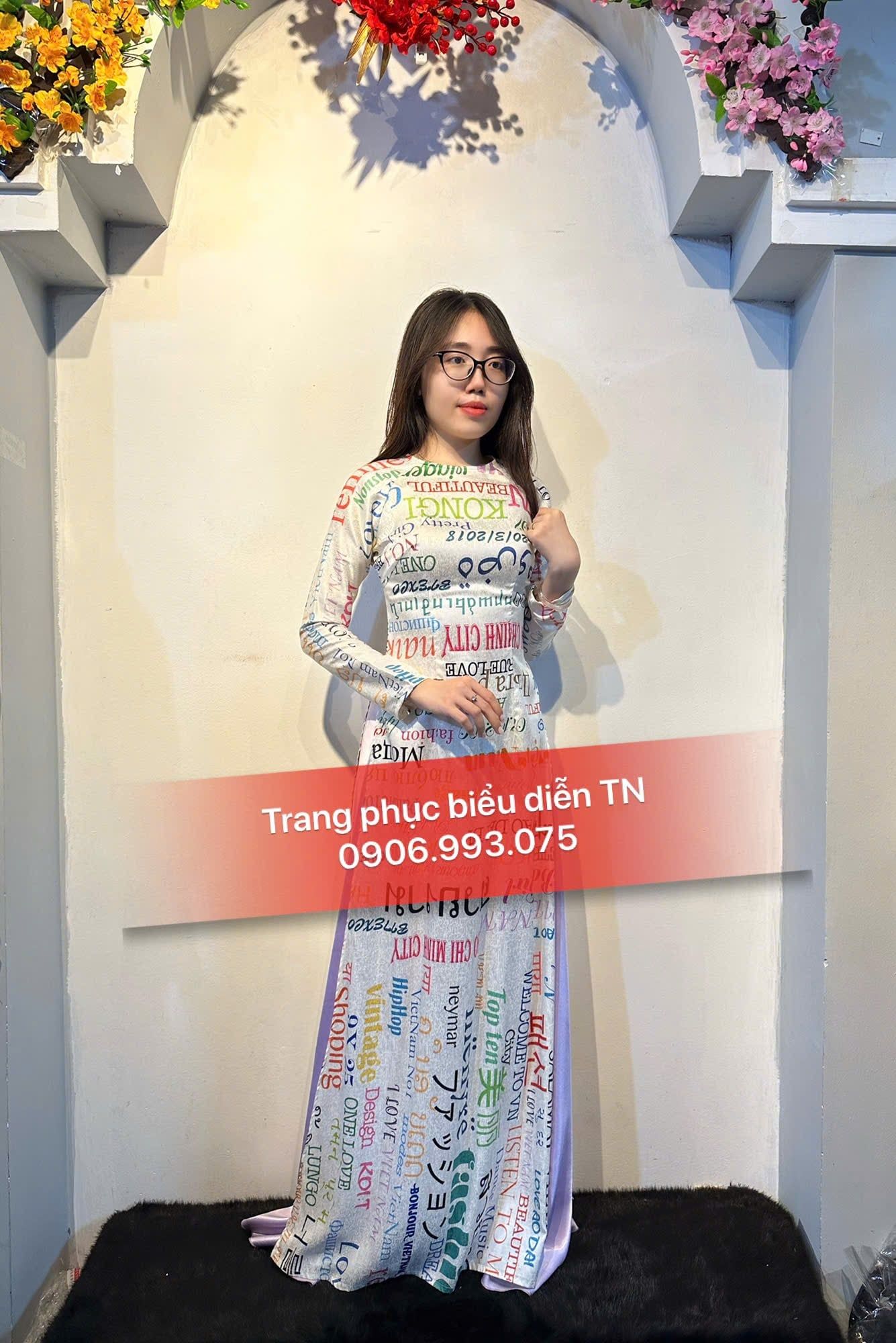 AD30 - Áo Dài Cô 3 Chữ Trắng