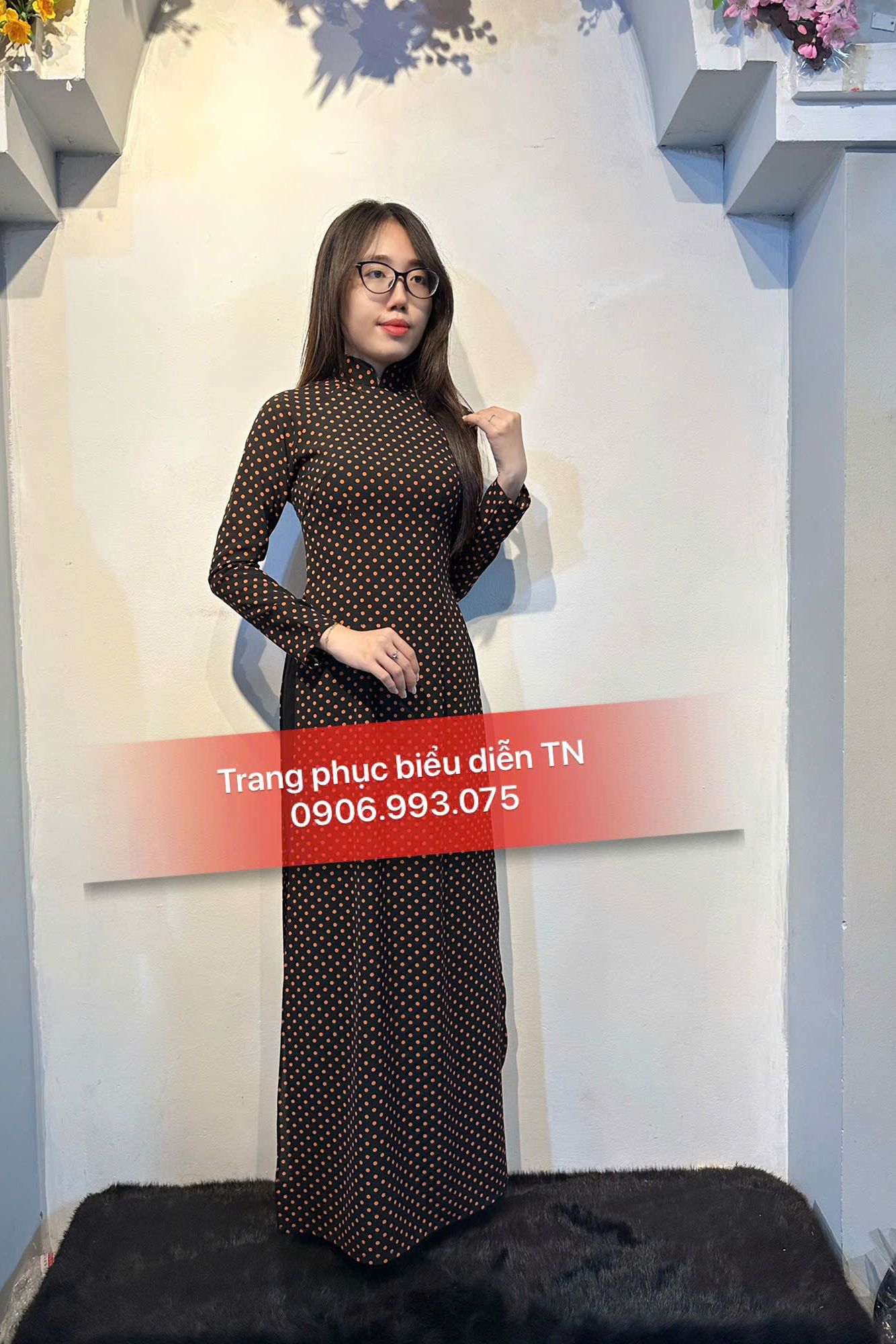 AD36 - Áo Dài Cô 3 Chấm Bi Đen