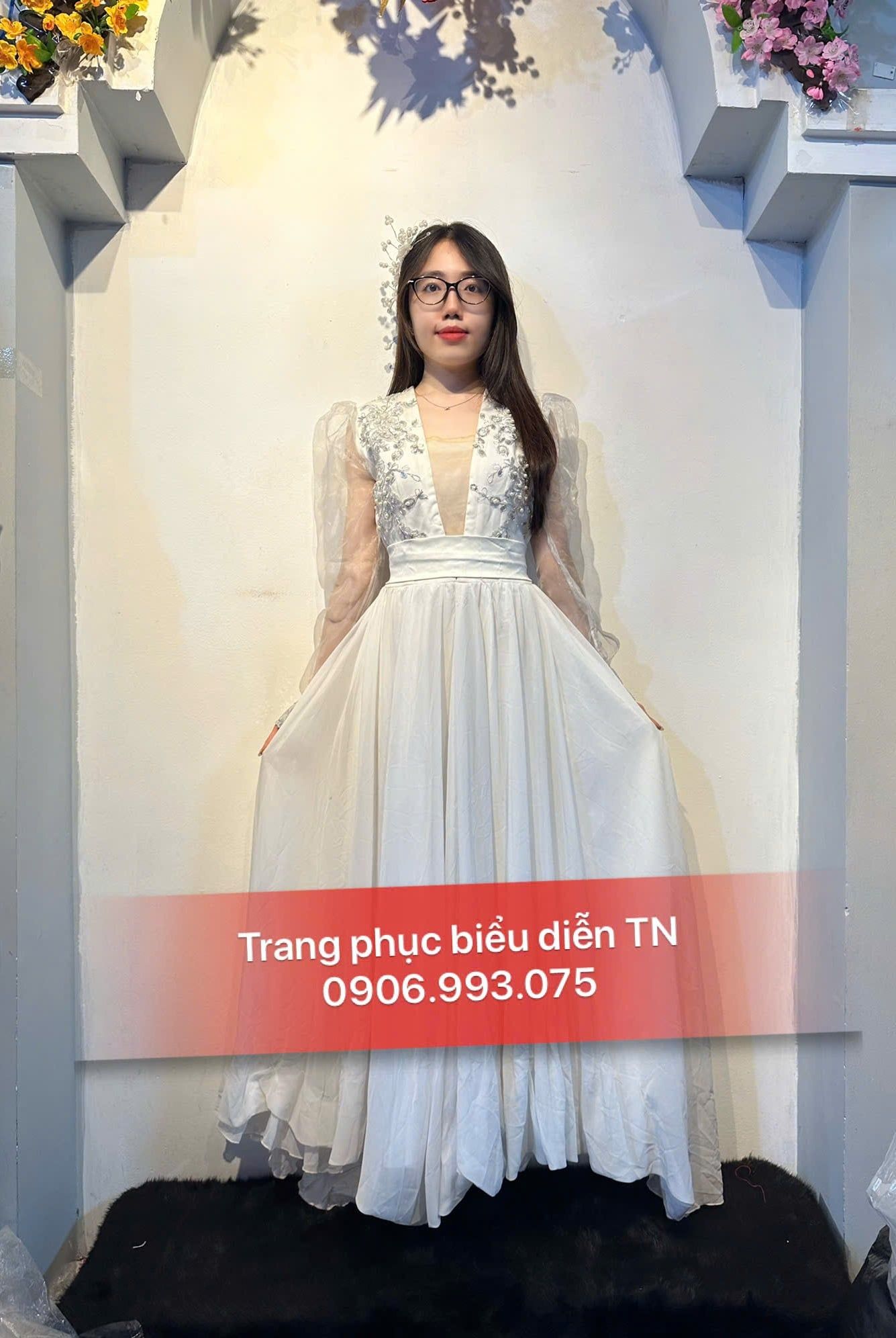 VM37 - Váy Múa Trắng Tay Dài