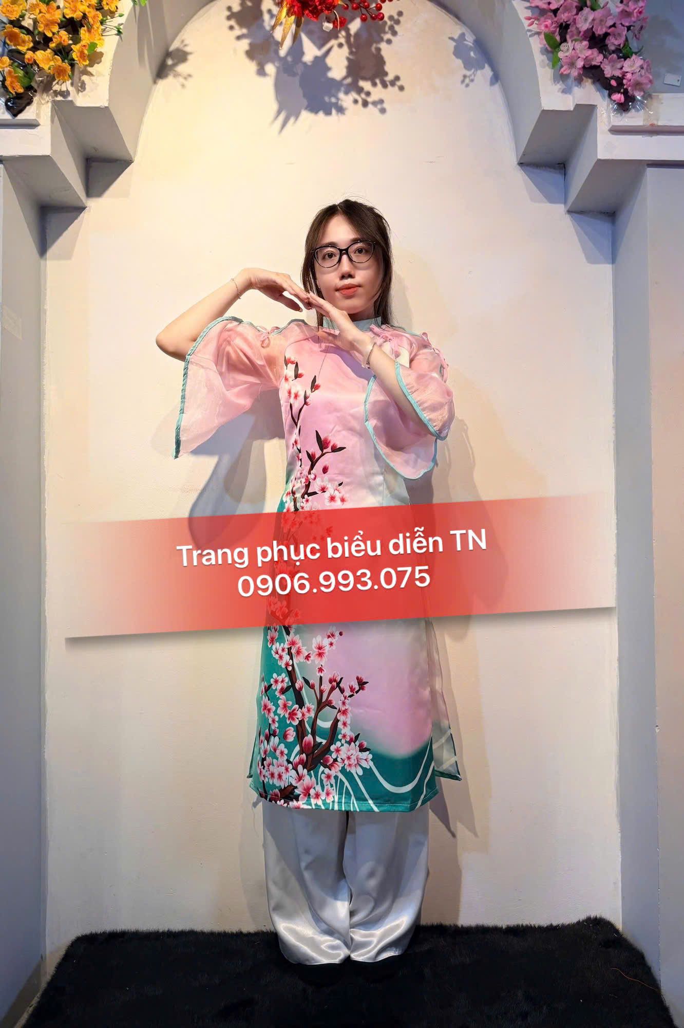 ADT05 - Áo Dài Cách Tân Nữ Tết Hoa Đào