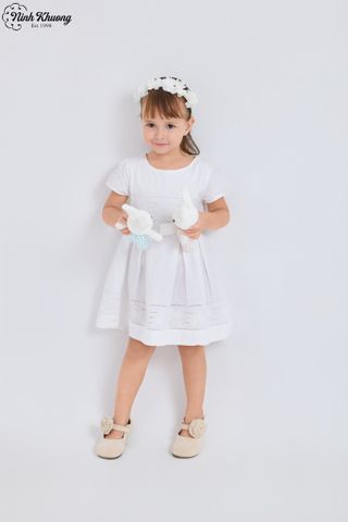  Dress with rose print, ruffled hem, and a bow at the waist 