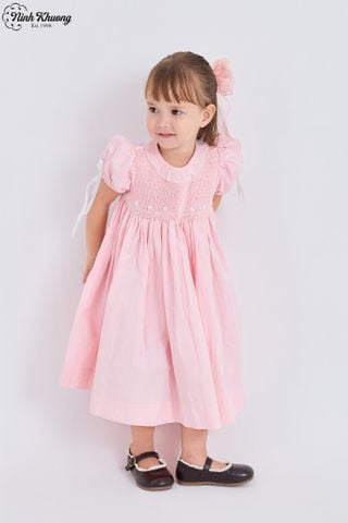  Đầm Smock cổ tròn tay phồng đính nơ 