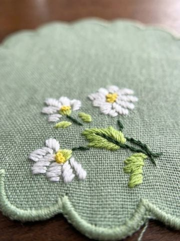  Lót ly tròn 10cm-thêu hoa 