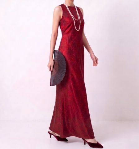  Đầm lụa SN xẻ sau 