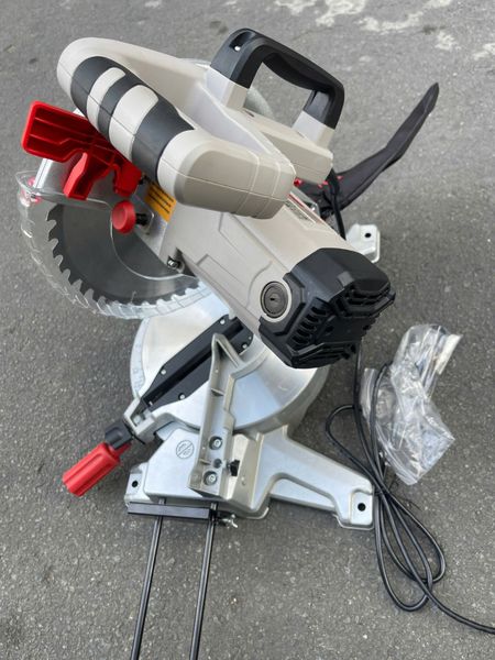 Máy cắt nhôm đa năng Crown CT 15262, cs 1800W, 255mm