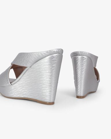 Dép Đế Xuồng Hạnh Dung Quai Chéo HD02251AB