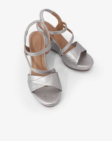 Sandal Đế Xuồng Hạnh Dung Quai Đắp Mảnh Chéo 9F HD02258AB