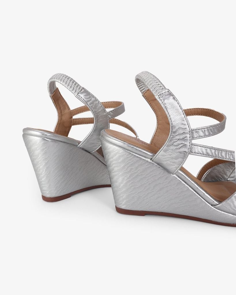 Sandal Đế Xuồng Hạnh Dung Quai Đắp Mảnh Chéo 9F HD02258AB