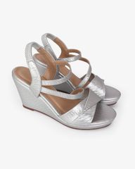 Sandal Đế Xuồng Hạnh Dung Quai Đắp Mảnh Chéo 9F HD02258AB