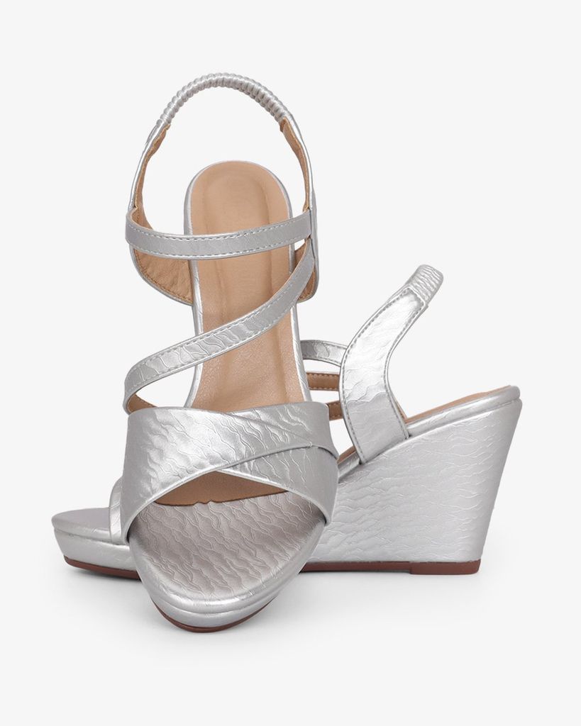 Sandal Đế Xuồng Hạnh Dung Quai Đắp Mảnh Chéo 9F HD02258AB