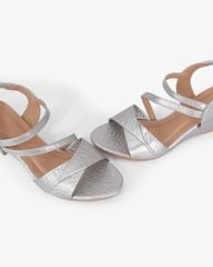 Sandal Đế Xuồng Hạnh Dung Quai Đắp Mảnh Chéo 6F HD02259AB