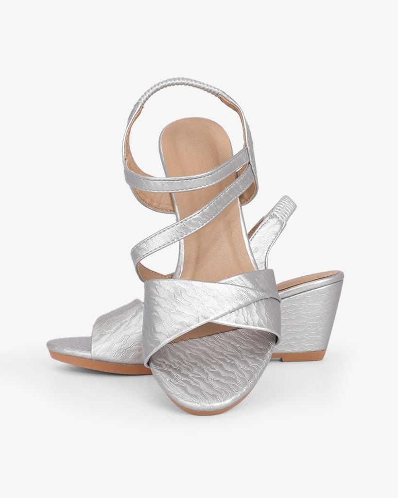 Sandal Đế Xuồng Hạnh Dung Quai Đắp Mảnh Chéo 6F HD02259AB