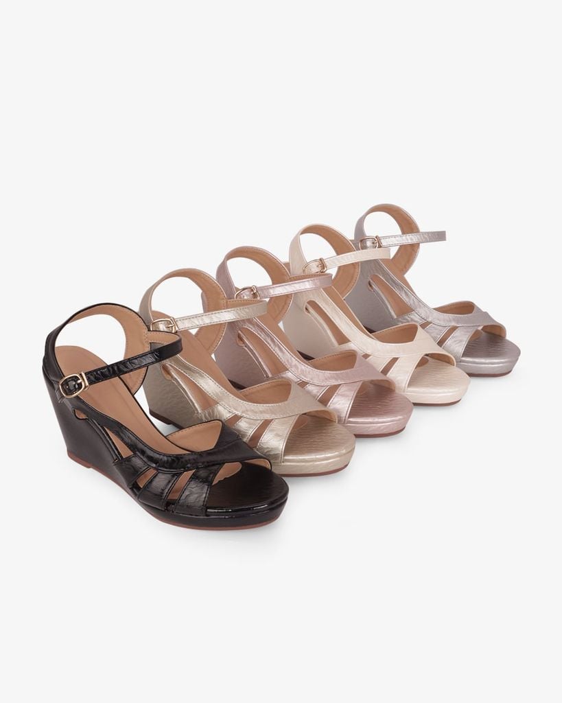 Sandal Đế Xuồng Hạnh Dung Nhiều Dây Nối Bên 9f HD02260AB