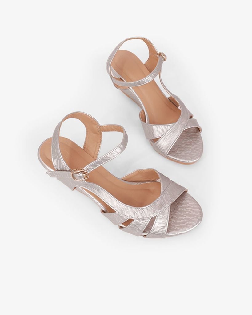 Sandal Đế Xuồng Hạnh Dung Nhiều Dây Nối Bên Vân Đá 6F HD02261AB