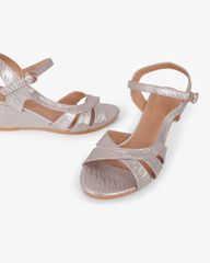 Sandal Đế Xuồng Hạnh Dung Nhiều Dây Nối Bên Vân Đá 6F HD02261AB