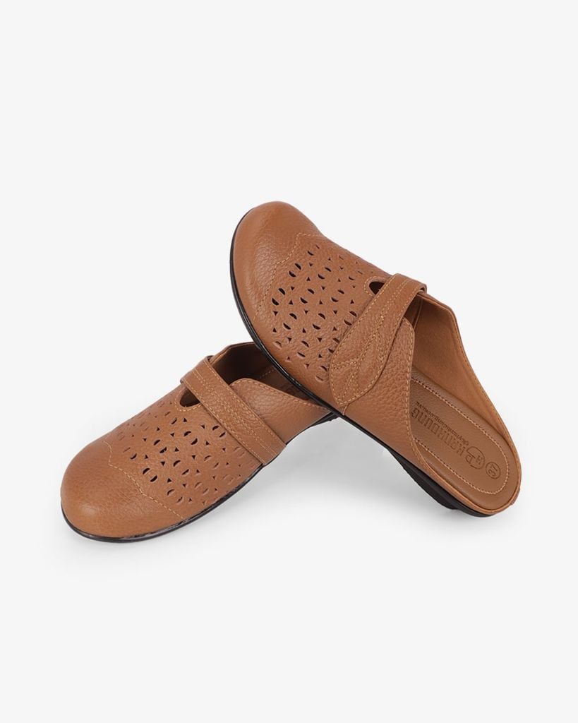 Dép Bít Mũi Hạnh Dung Đục Lỗ Quai Ngang HD041112AD