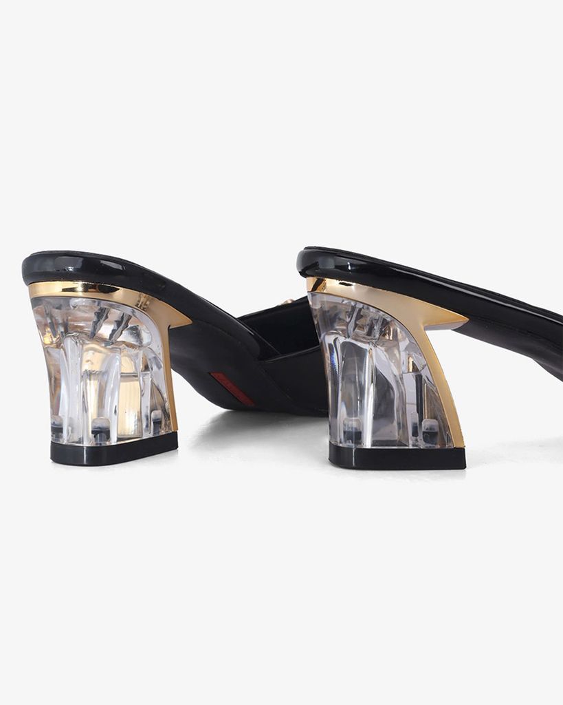 Dép Bít Mũi Hạnh Dung Dây Khóa Gót Mica HD04991AD